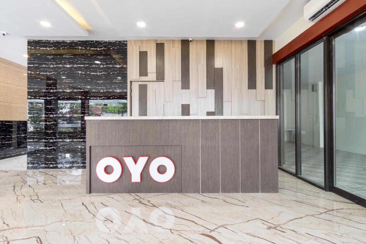 Oyo 727 Merlion Hotel Medan Exteriér fotografie