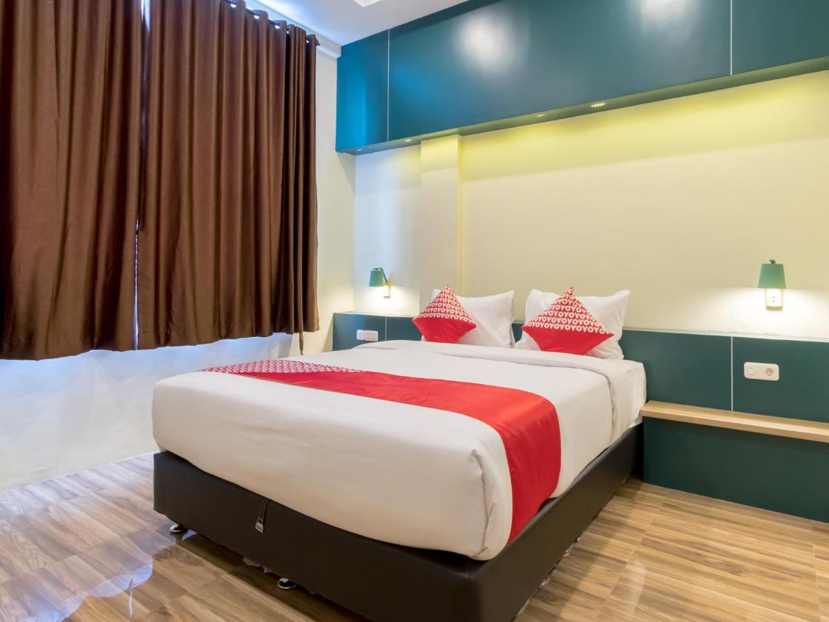 Oyo 727 Merlion Hotel Medan Exteriér fotografie