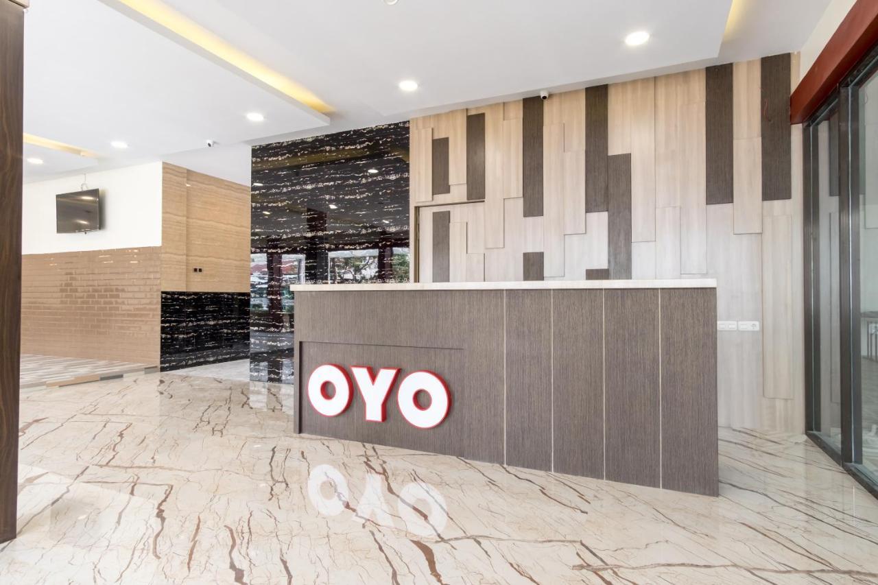 Oyo 727 Merlion Hotel Medan Exteriér fotografie